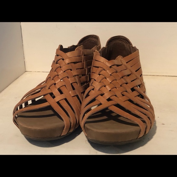 Tan Vivienne Chocolat Blu sandals Never worn - Picture 2 of 5